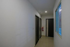 Hotel O Varcity Phi Premium Pavilion ,Above HDFC Bank ,Near Anjaneya Temple Madiwala, Hosur Main r